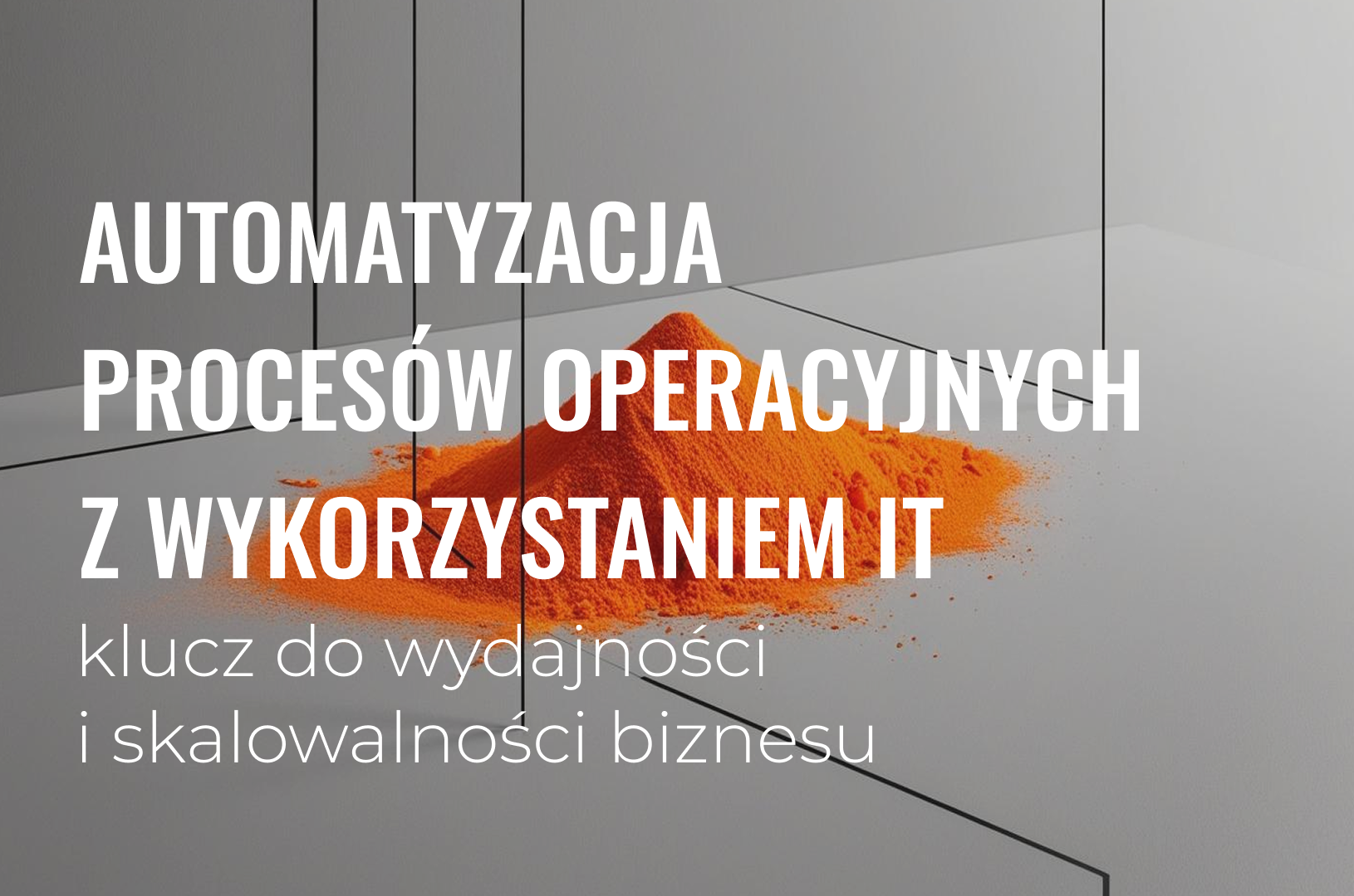 w tle znajduje się piasek w kolorze loga Sysmo.pl