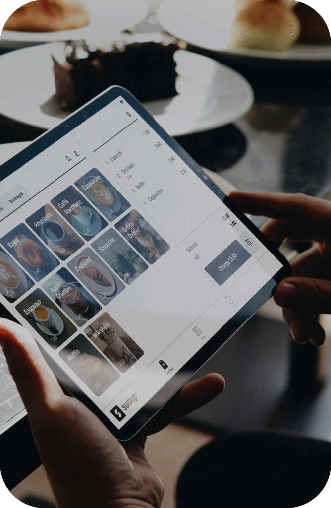 Tablet z otwartym menu restauracji.