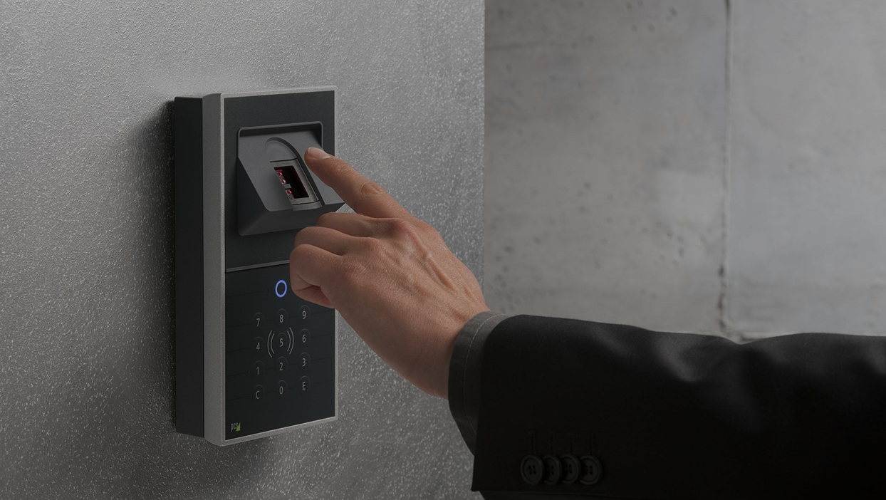 Biometryczny system rejestracji czasu pracy z czytnikiem linii papilarnych